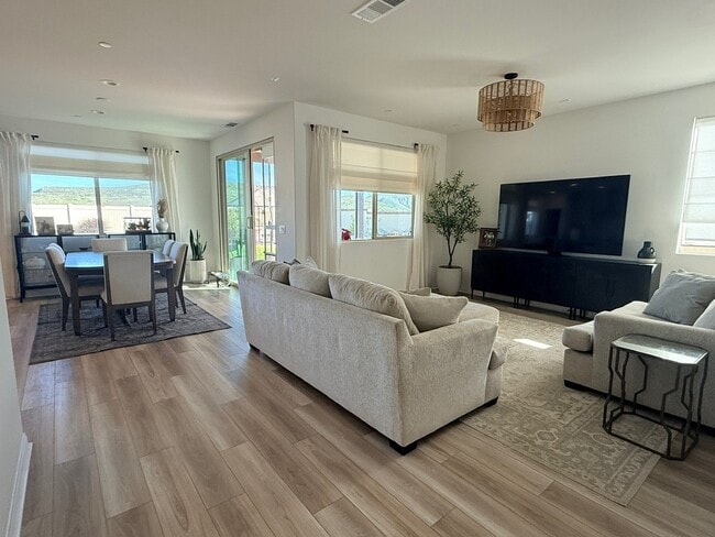 Building Photo - 4126 Bentwood Ct