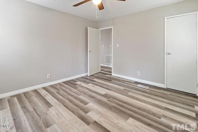 Building Photo - 2509 White Oak Ave