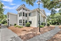 Building Photo - 266 Alexandra Dr