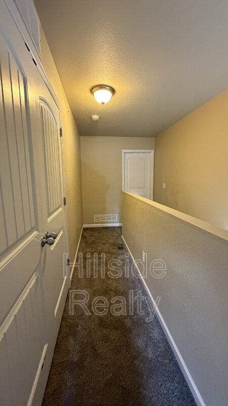Building Photo - 4340 Yellow Dock Point