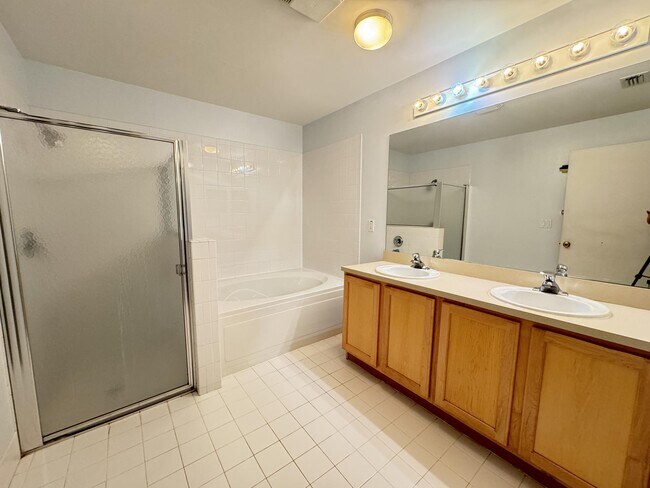 Building Photo - 5413 Rivermill Ln