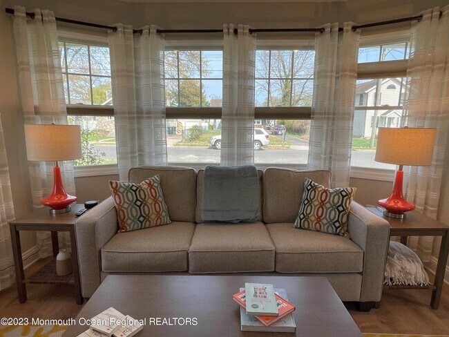 Building Photo - 1815 S M St