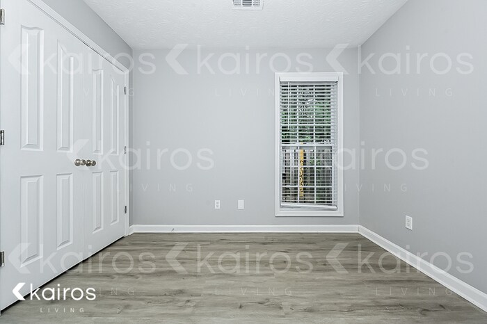 Building Photo - 6914 Aldora Dr