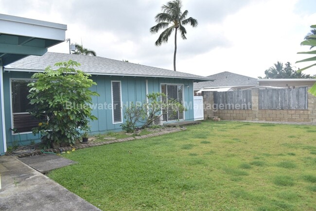 Building Photo - Enchanted Lake, Kailua 3 bedroom, 2 bath s...