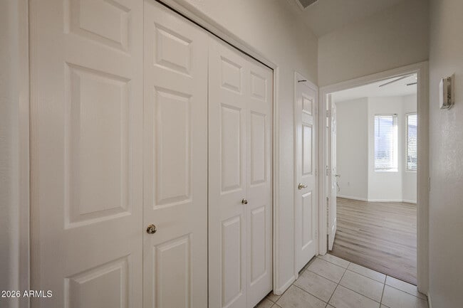 Building Photo - 16149 W Quail Creek Ln