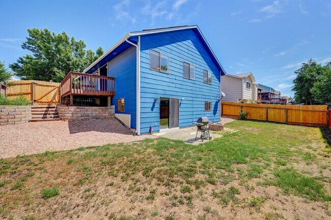 Building Photo - $2,245 - 3 Bed, 3 Bath Home with Finished ...