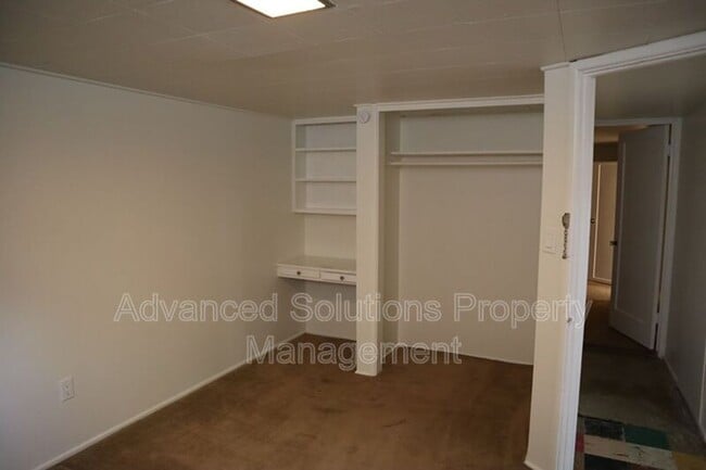 Building Photo - 2950 S Judith St