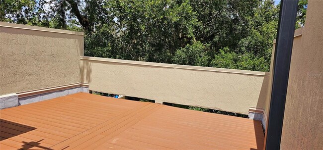 Building Photo - 1147 Delaney Ave