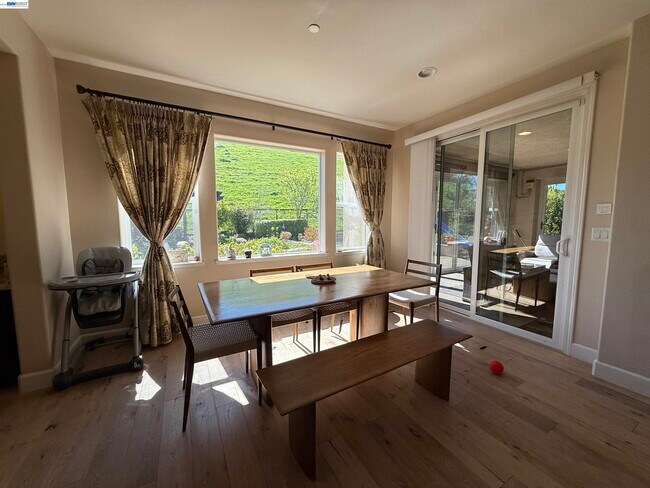 Building Photo - 7826 Kelly Canyon Pl