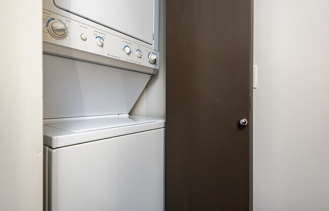 Building Photo - Rare Availability in the Streetcar Lofts, Parking, and Some Utilities Included