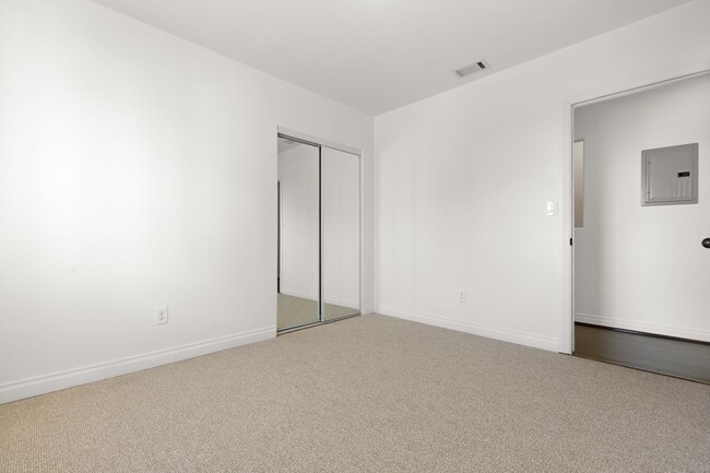 Building Photo - 1534 N Soto St