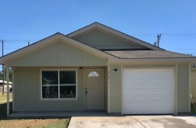 Primary Photo - Adorable 3 bedroom home