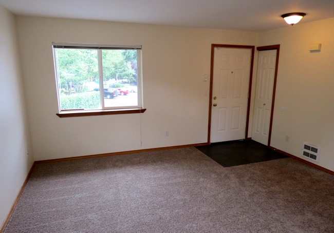 Building Photo - Ideal 1 Bed 1 Bath Lynnwood Condo with W/D In-Unit!