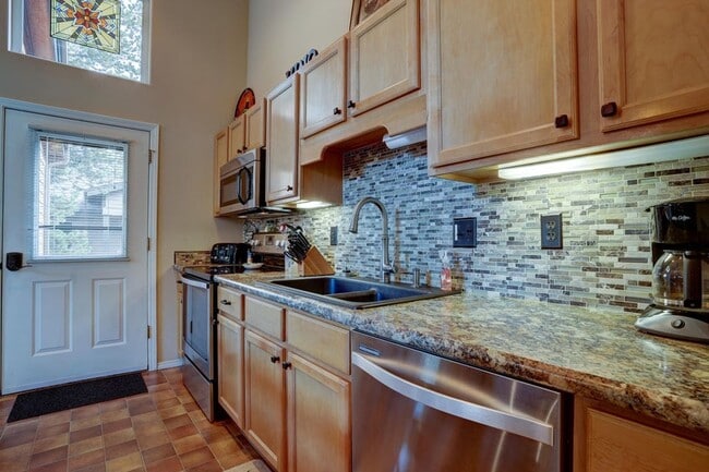 Building Photo - 56858 Enterprise Dr