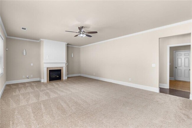Building Photo - 2340 Cain Cir