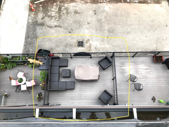Building Photo - 261 Leverington Ave