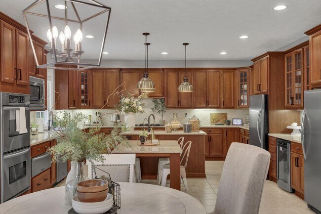 Building Photo - 7097 Pleasant Colony Cir