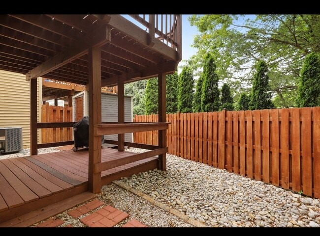 Building Photo - 4560 Perch Branch Way
