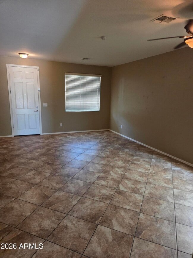 Building Photo - 3735 Desert Creek Ln