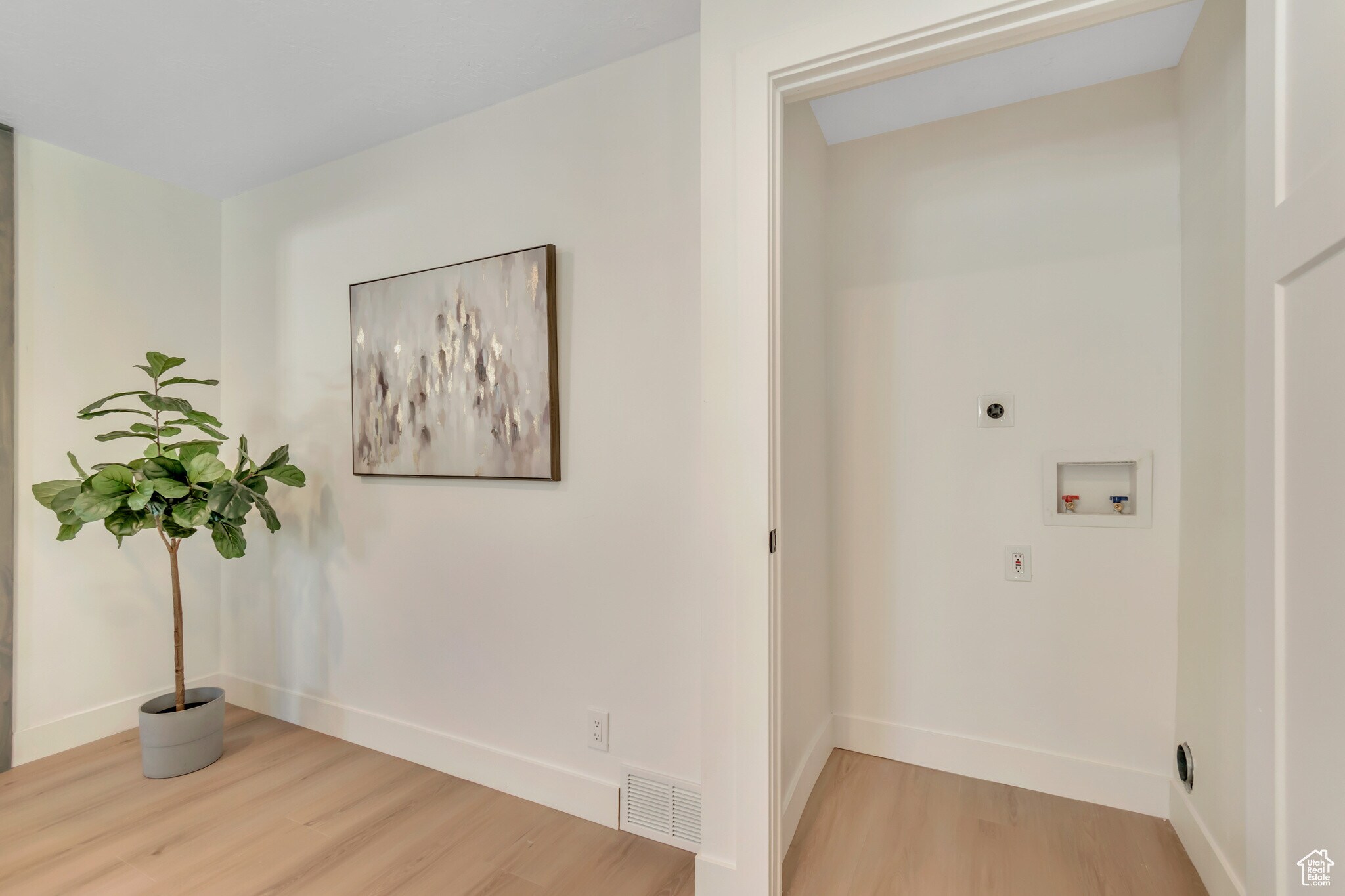 Building Photo - 396 N 100 E