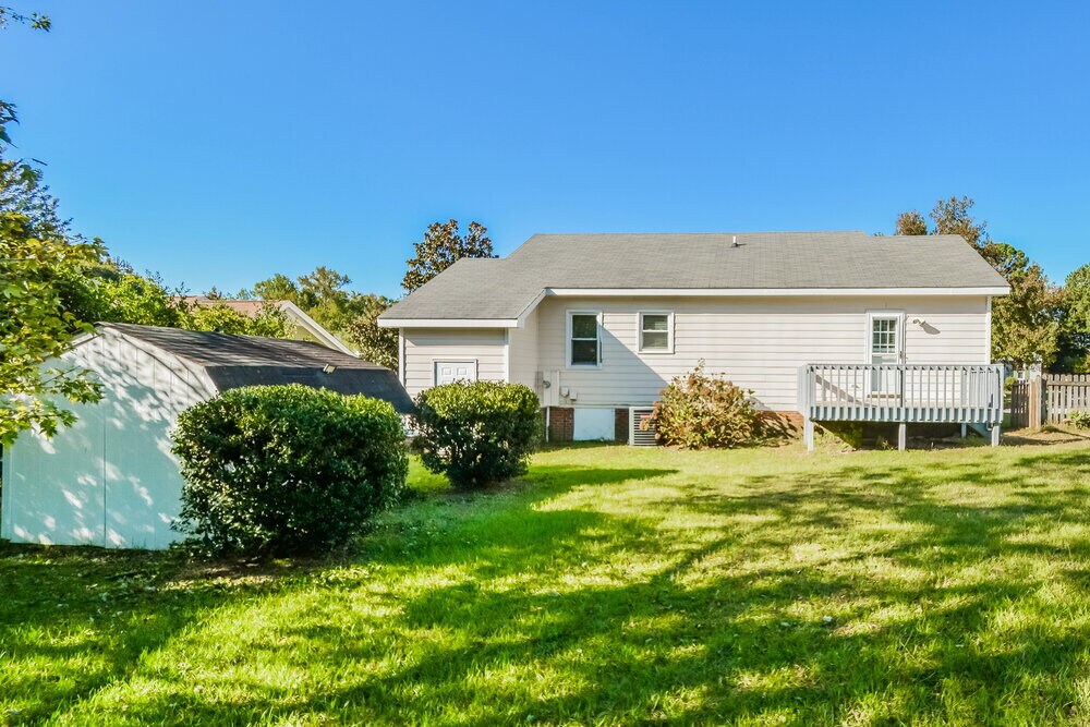 Building Photo - 808 Hepplewhite Ct