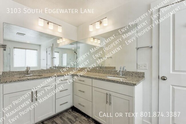 Building Photo - 3103 S Edgewater Ln