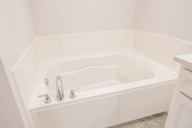 Building Photo - Updated 3-Bedroom Home with 3 Baths, Open-Concept Layout, Luxury Flooring & Bright Modern Kitchen