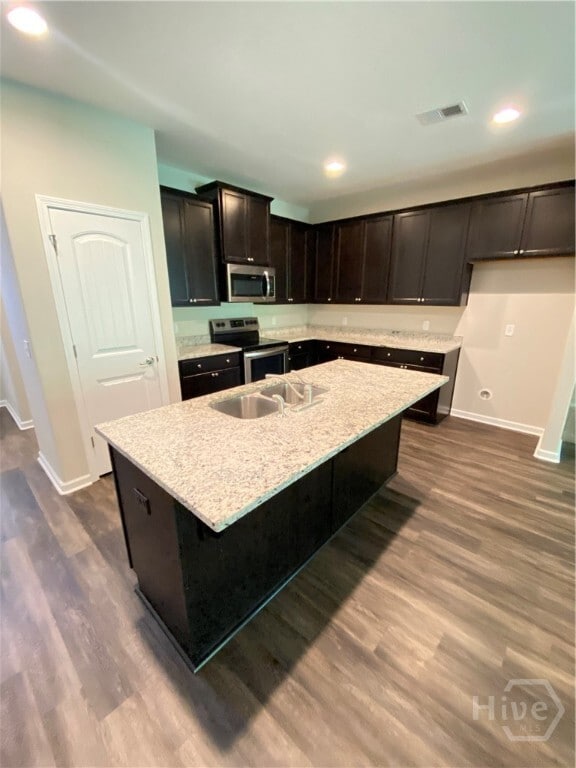 Building Photo - 97 Ainsdale Dr