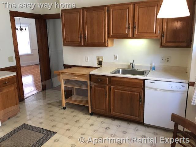 Building Photo - 11 Myrick St