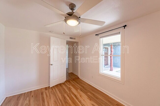 Building Photo - 5109 Overbrook Dr