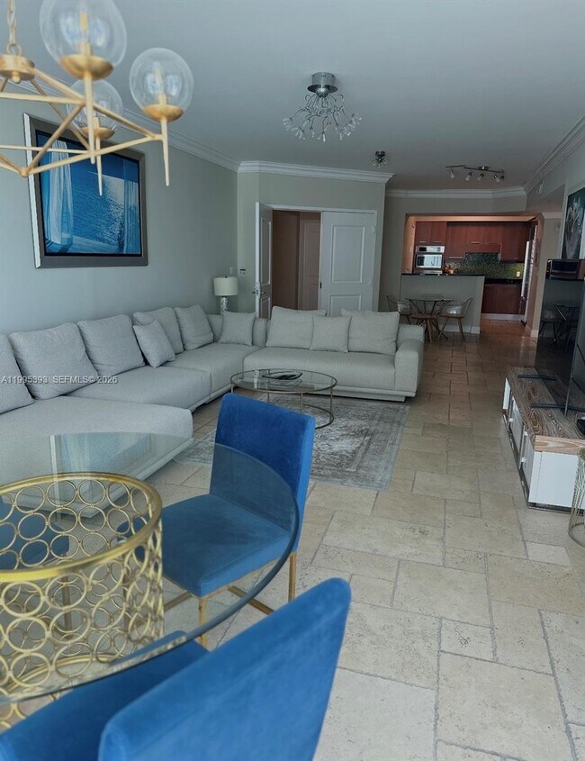 Building Photo - 3101 S Ocean Dr