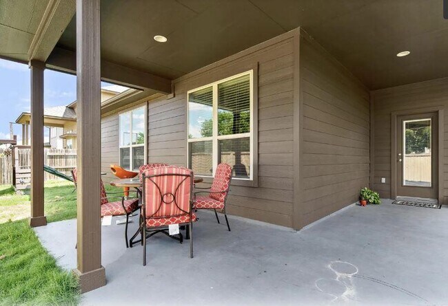 Building Photo - 2781 Santa Ana Ln