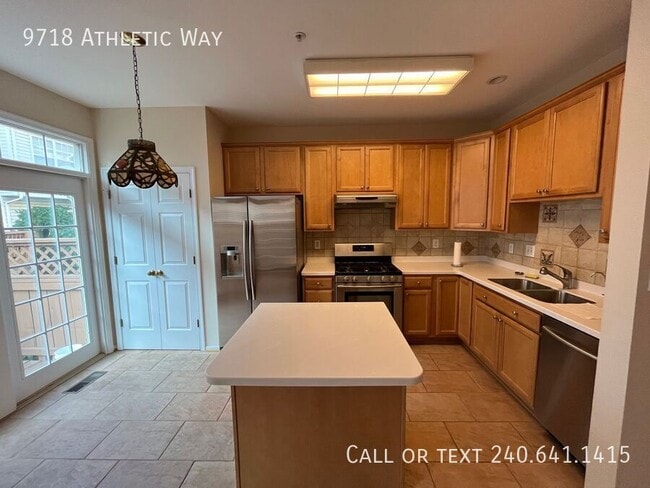 Building Photo - 9718 Athletic Way