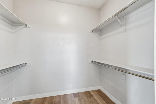 Building Photo - 1711 W Twain Ct