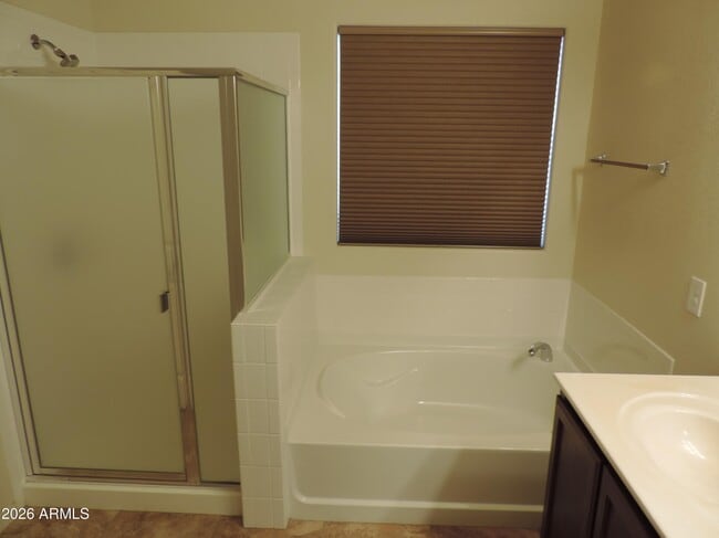 Building Photo - 1265 Paso Robles Ave