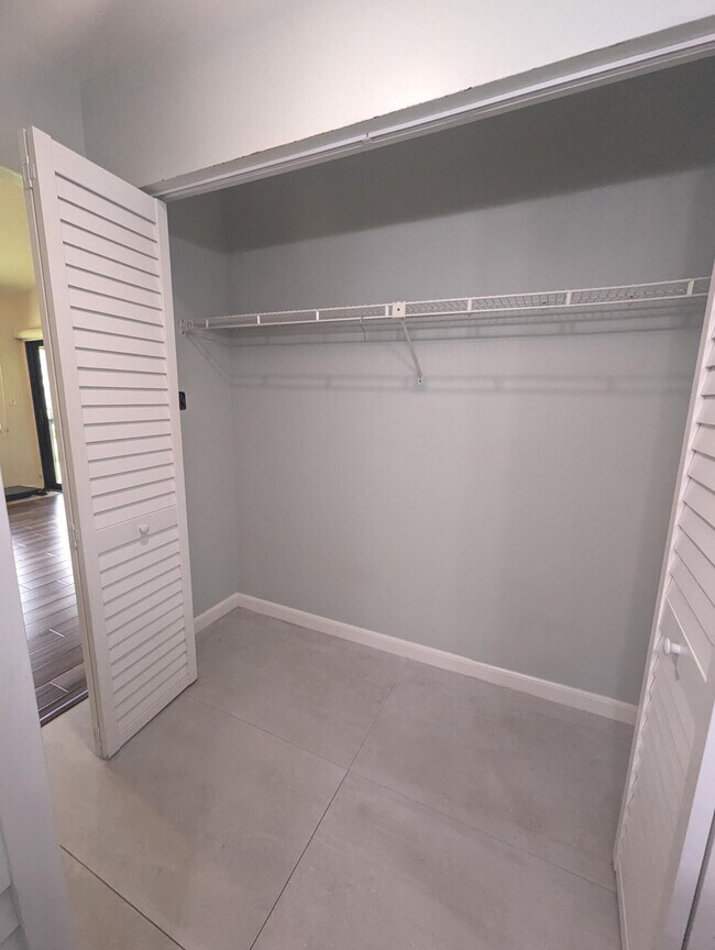 Building Photo - 12676 Shoreline Dr