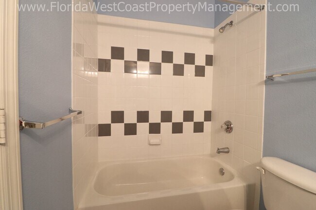 Building Photo - LOVELY 2 BED-2.5 BATH TOWNHOME WITH GARAGE in CAROLINA LANDINGS! SUPER LOCATION! ANNUAL LEASE!