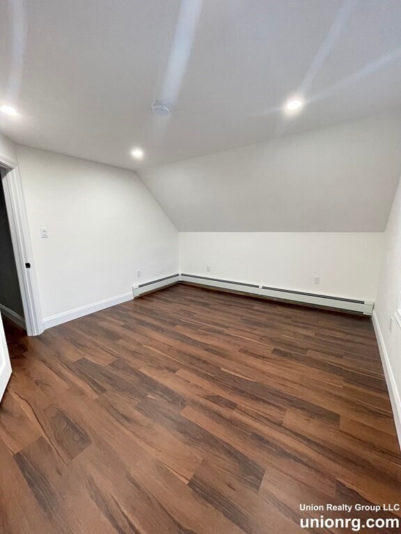 Building Photo - 86 Homes Ave