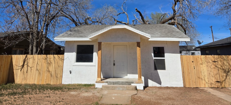 Primary Photo - 2122 20th St
