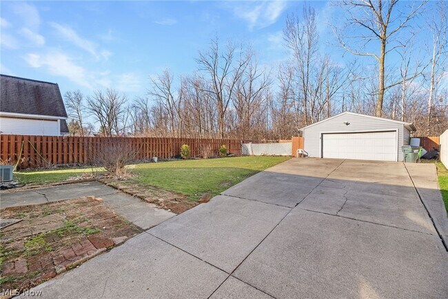 Building Photo - 775 Shelley Pkwy