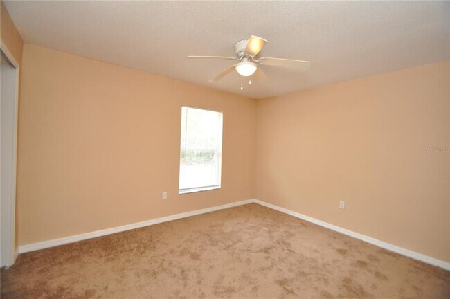 Building Photo - 65 Rolling Fern Dr