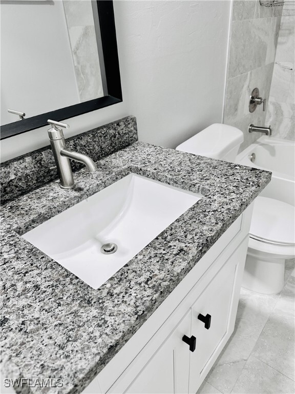 Building Photo - 489 Lenox Ave
