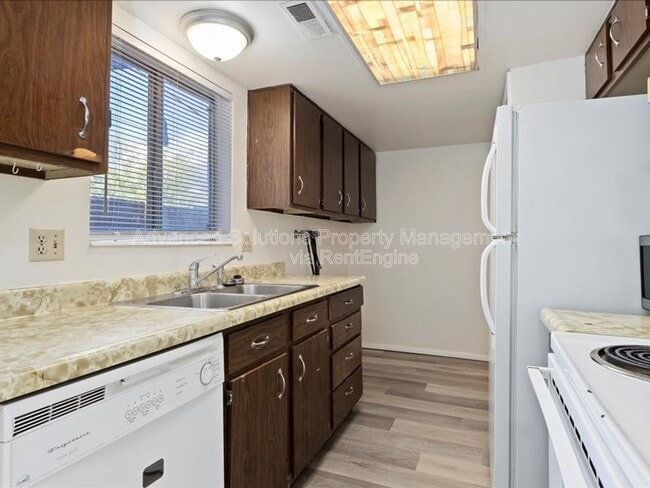 Building Photo - 4554 S 785 E