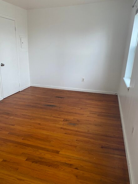 19. Unit 3 Bedroom - 1004 S. 11th Street