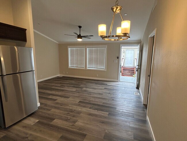 Building Photo - Remodeled Modern 3 Bed/2 Bath National City -MOVE IN PROMOTION!