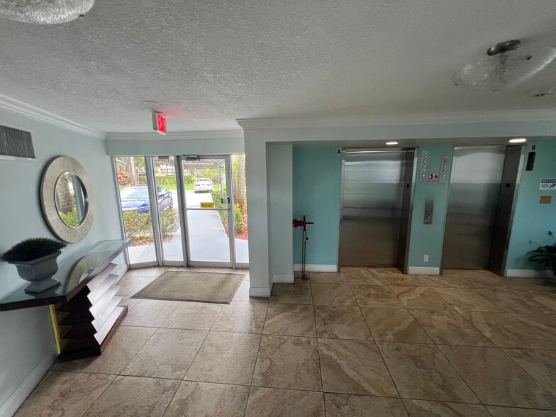 Lobby - 6400 NW 2nd Ave