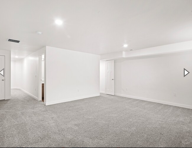 Building Photo - Lovely 3 bedroom, 3.5 bathroom townhome in Herriman!