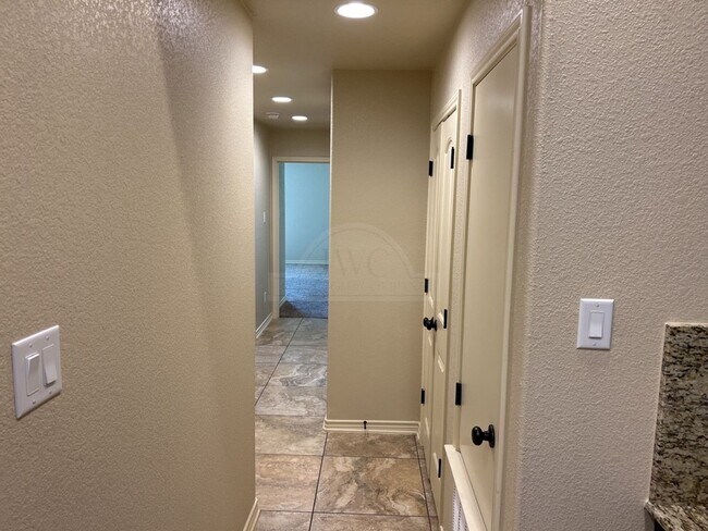 Building Photo - 5908 Cordillera Dr