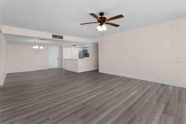 Building Photo - 500 Treasure Island Causeway