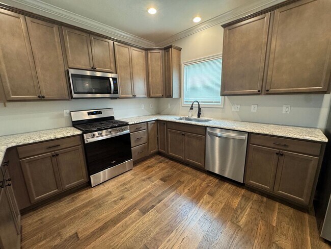 Building Photo - Modern Living on Myrtle Ridge Lane!